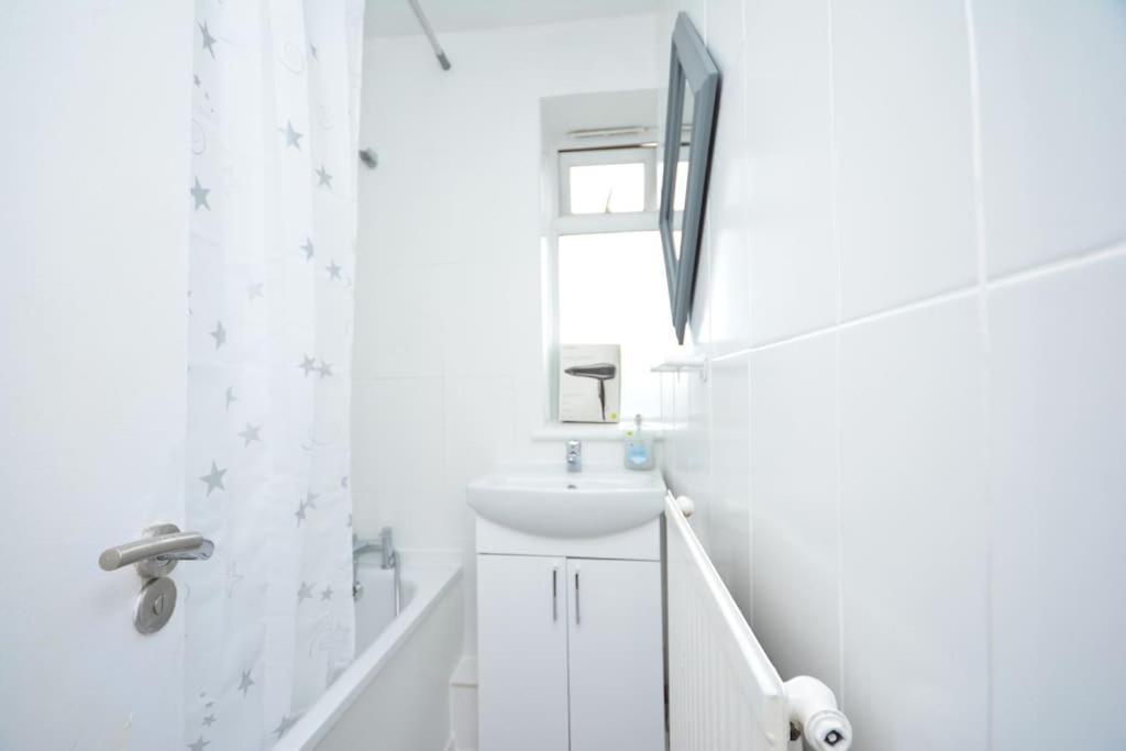 London Zone2 Classic 3 Bedroom Buitenkant foto